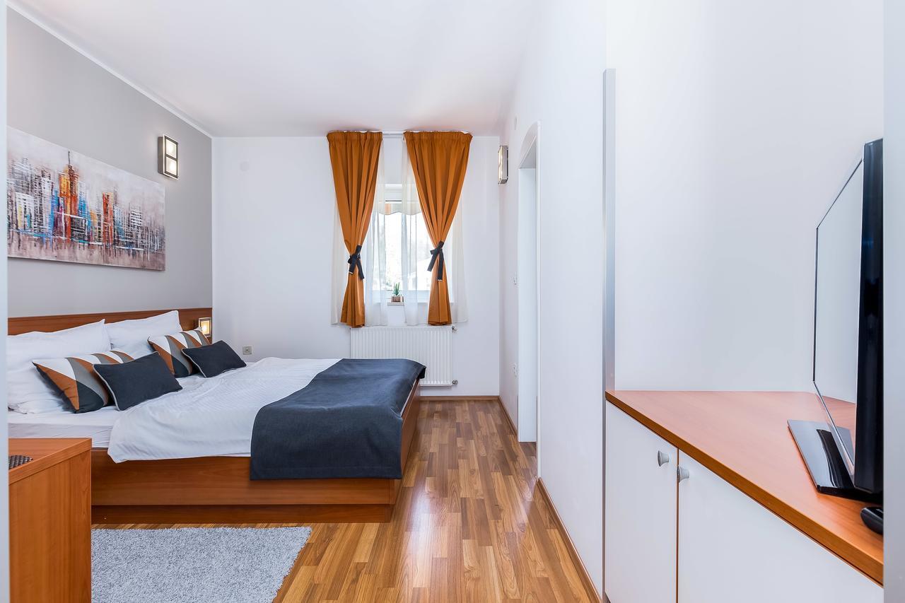 Villa Nada 로브란 외부 사진